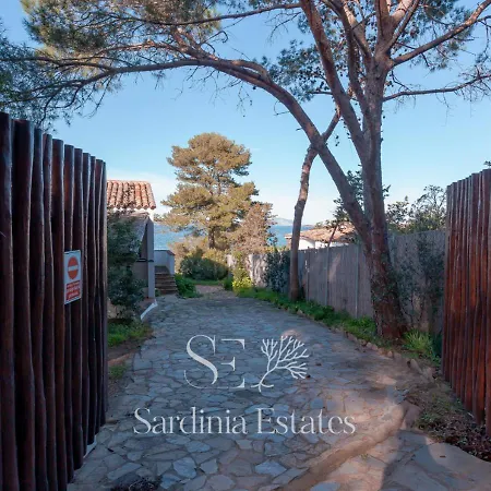 Sandalia - 10m To The Βίλα