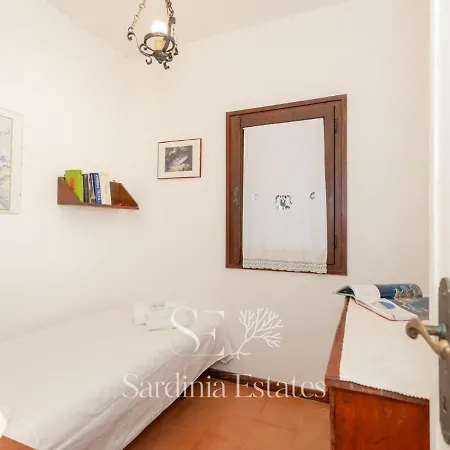 Sandalia - 10m To The Villa