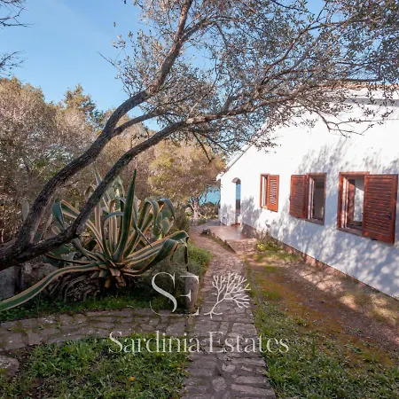 Villa Sandalia - 10 Meters To The Beach San Teodoro (Sardinia)