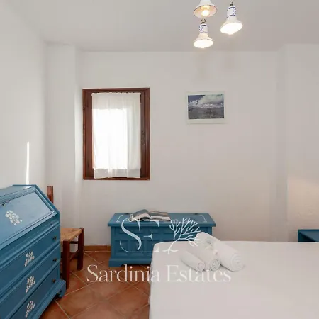 Villa Sandalia - 10 Meters To The Beach * San Teodoro (Sardinia)